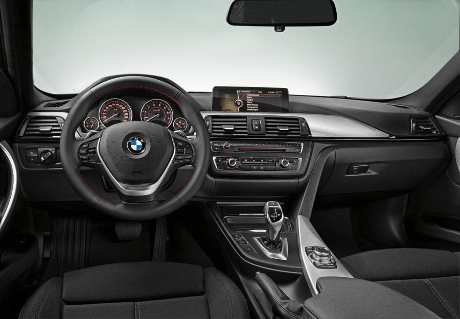  BMW 3-Series 2012 года  (фото 76 из 191)